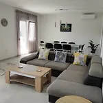 Apartman Emily, 6 Plus 2 Guests, Newly Refurbished